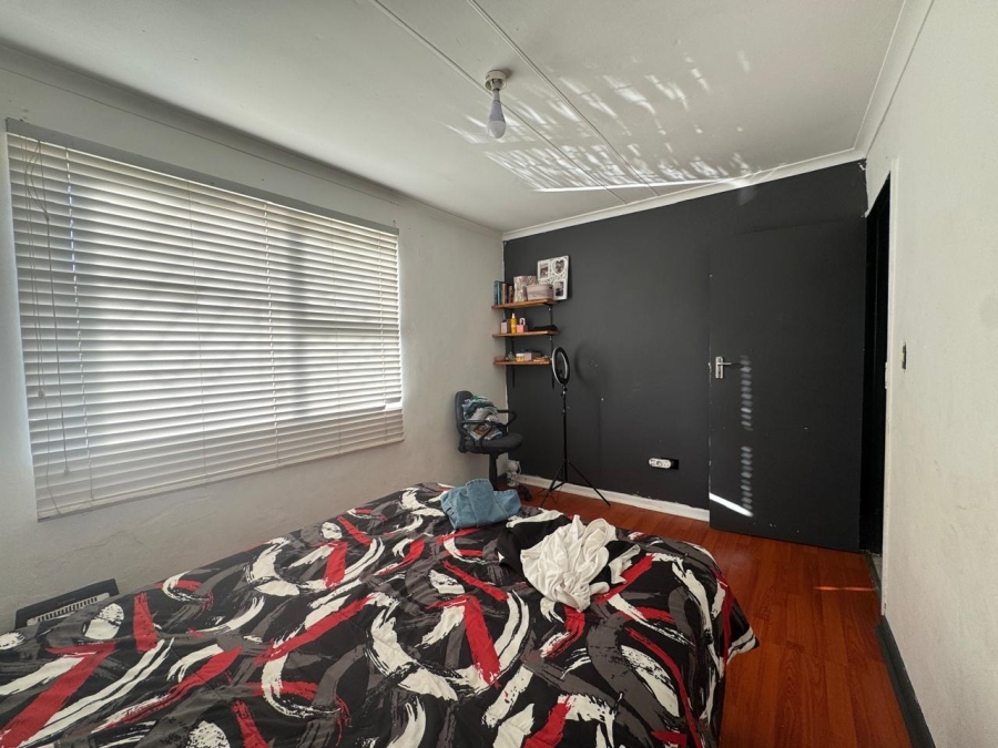 3 Bedroom Property for Sale in Park Village Western Cape